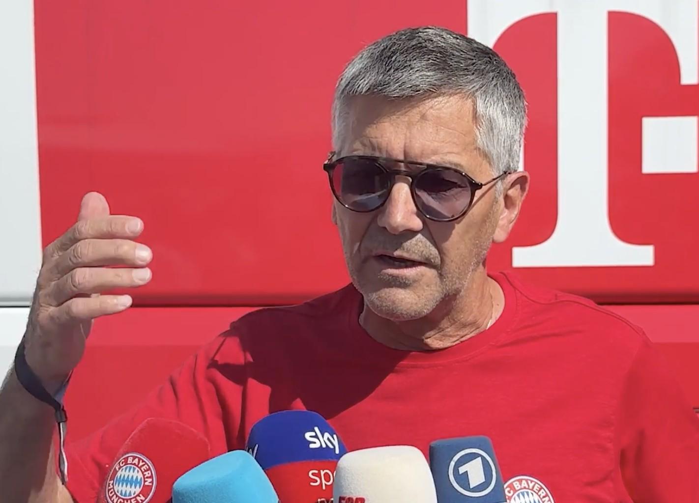 乐部在前任, 中走相似道