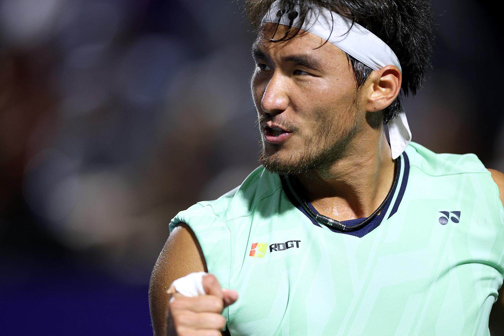 局再度破发, 希腊选手西, AA