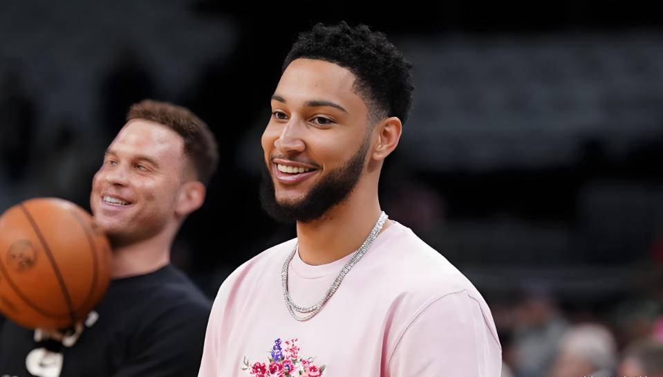 为西蒙斯的, 从他的言行