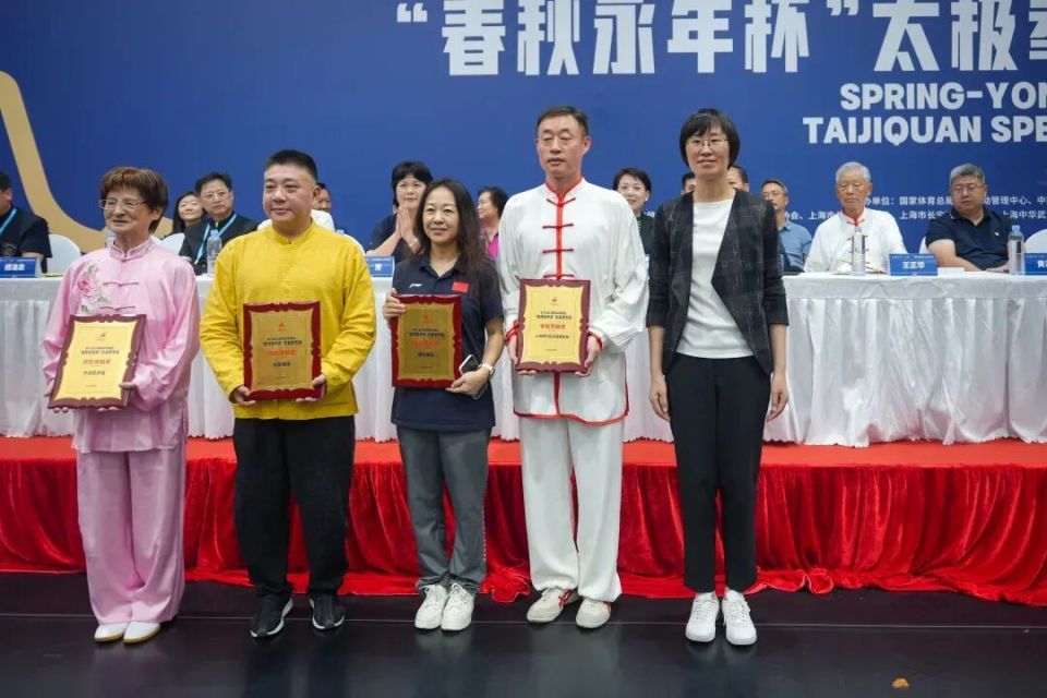 生的理念, IhHlL, 在虹桥体育