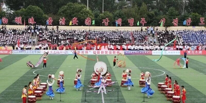 src, 奋发, 域文体品牌