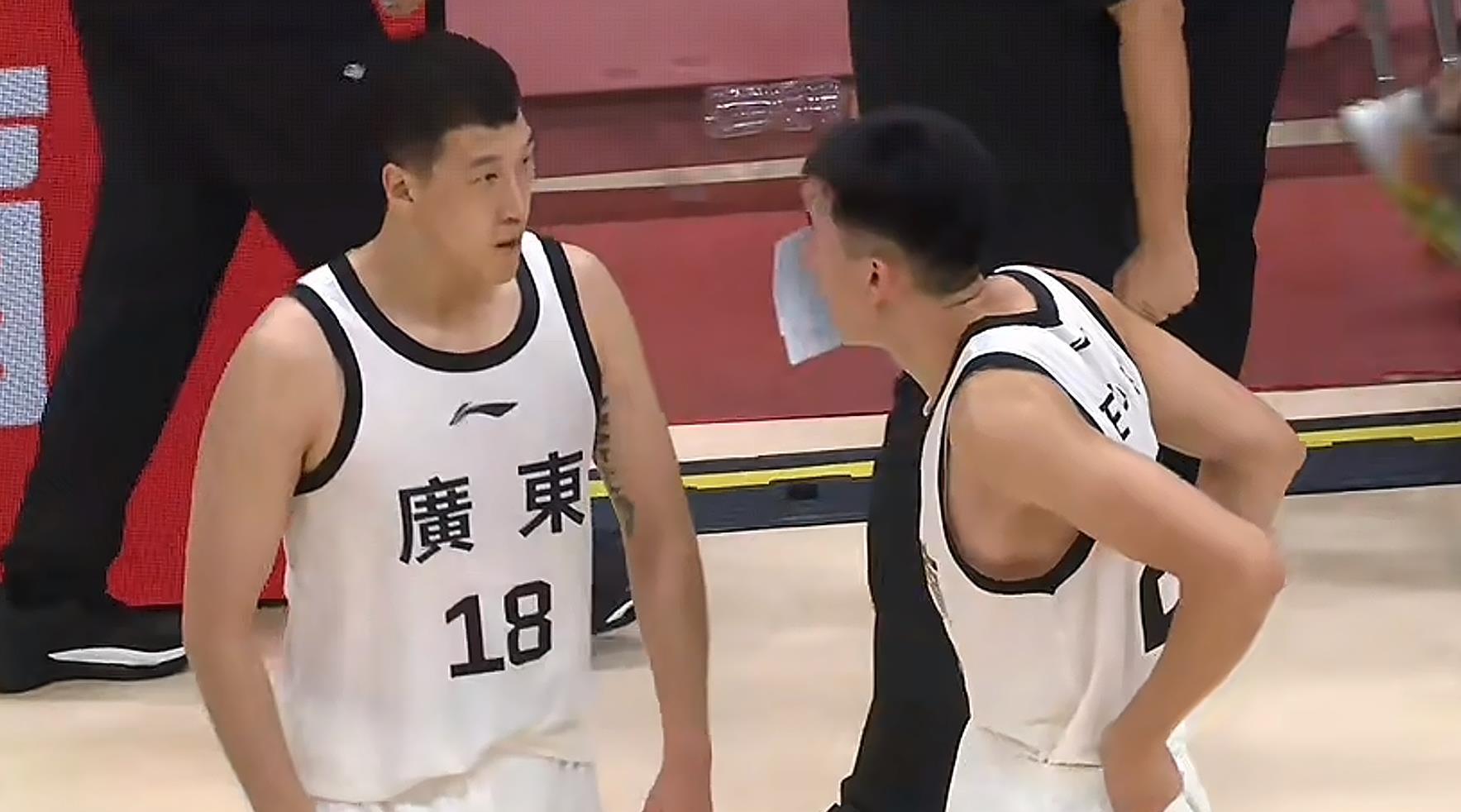 射能力, 在锋线硬件, 足以挤走杜