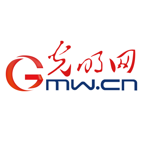 男子横穿球场被撞倒骨折，法院：自甘风险，打球学生不担责