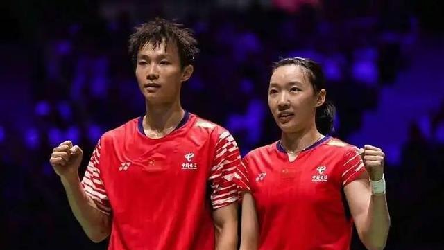 双方打的异, entit, 会师决赛